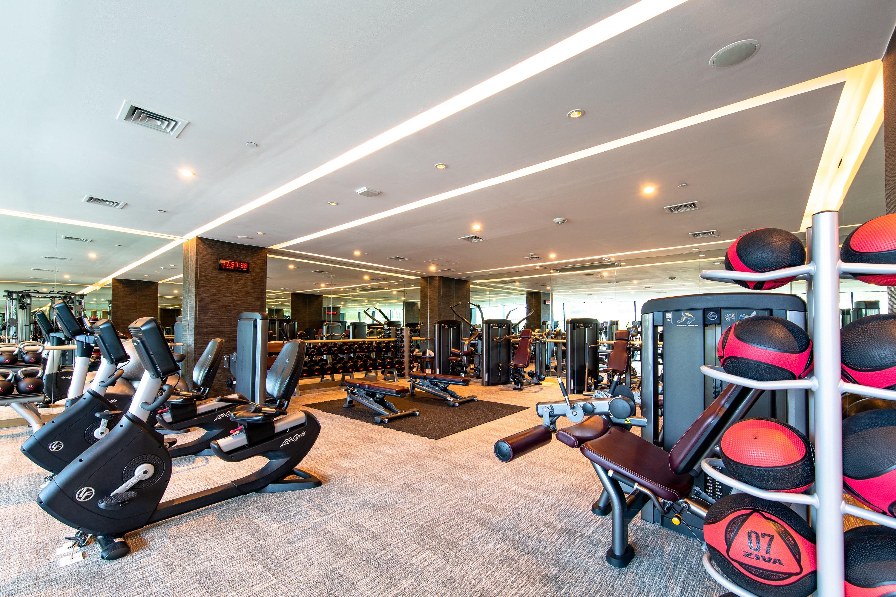 City Of Dreams - Nuewa Manila Paranaque City Extérieur photo
