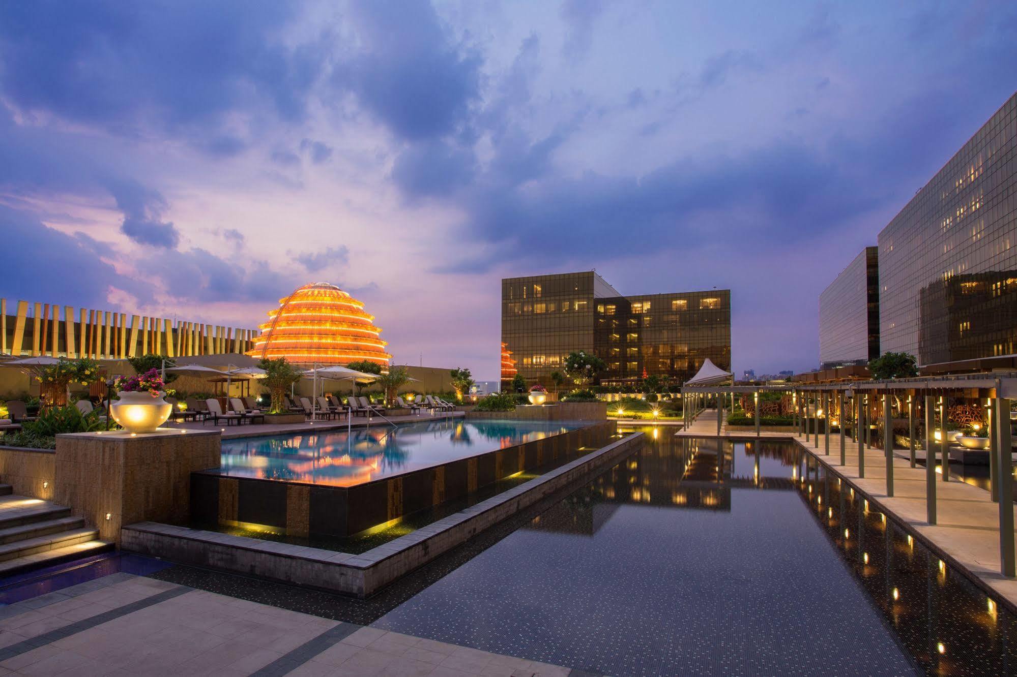 City Of Dreams - Nuewa Manila Paranaque City Extérieur photo