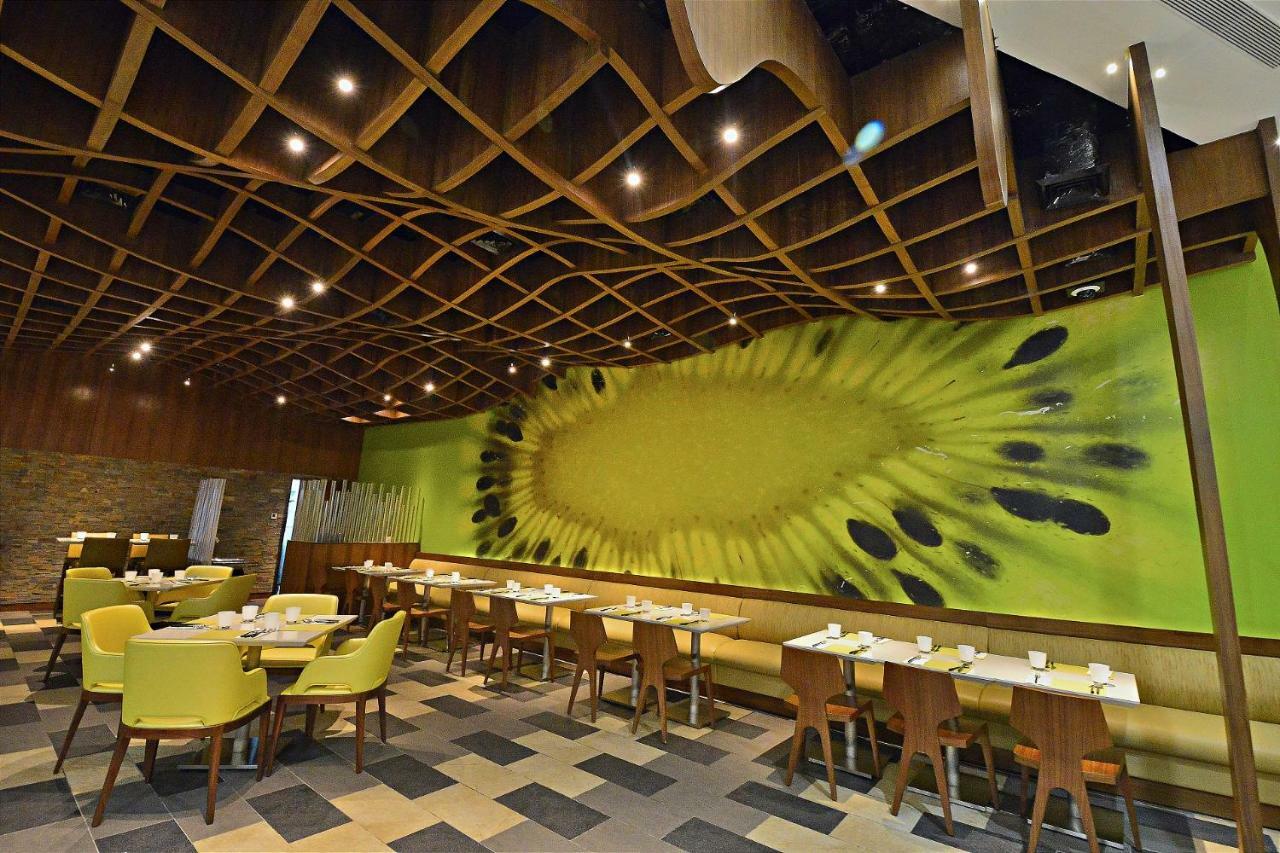 City Of Dreams - Nuewa Manila Paranaque City Extérieur photo